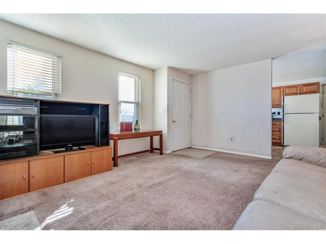 Photo of 5155 Deephaven Ct