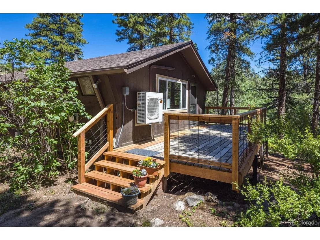 Photo of 463 Pine Glade Rd