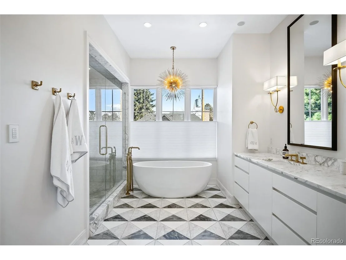 Photo of 346 Elm St