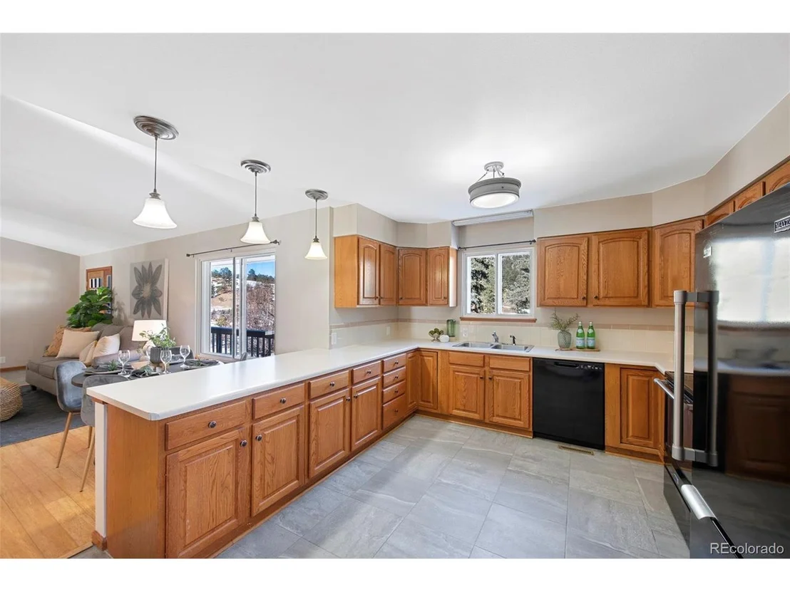 Photo of 87 Elmgreen Ln