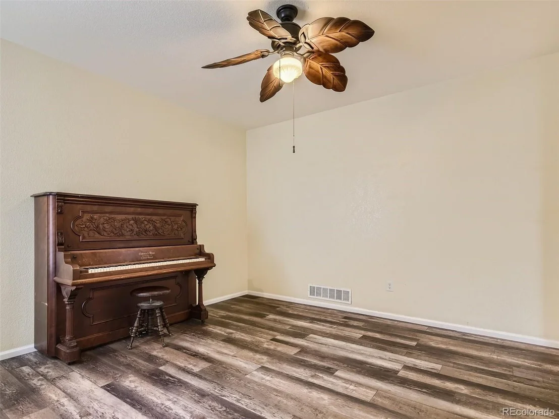 Photo of 4858 Spinning Wheel Dr
