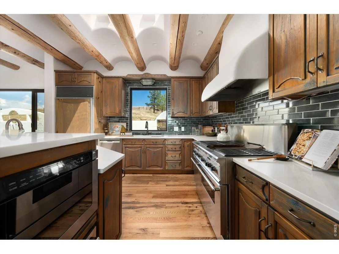 Photo of 6877 Marshall Dr