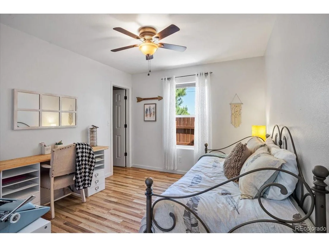 Photo of 3705 Riverside Pkwy