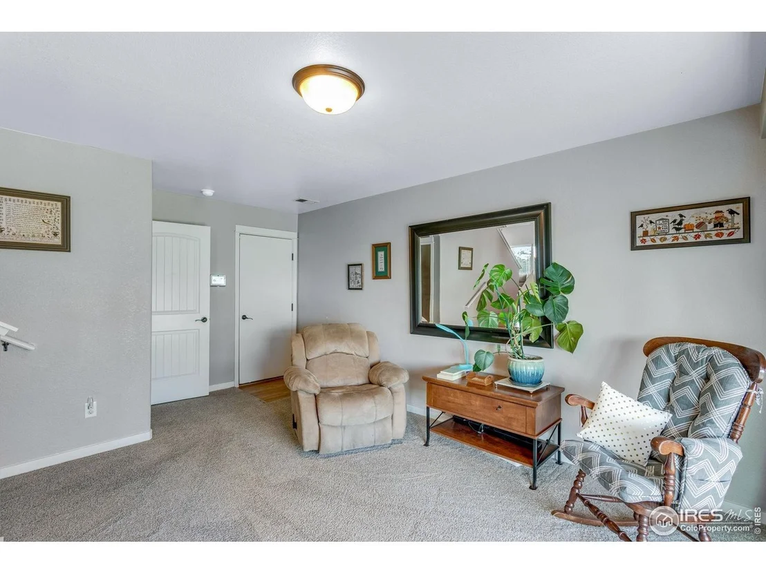 Photo of 680 Saratoga Way