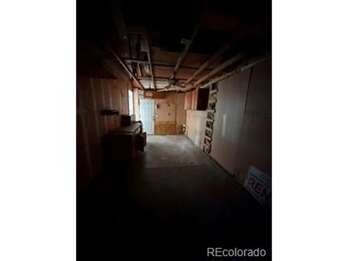 Photo of 9748 Clayton Cir