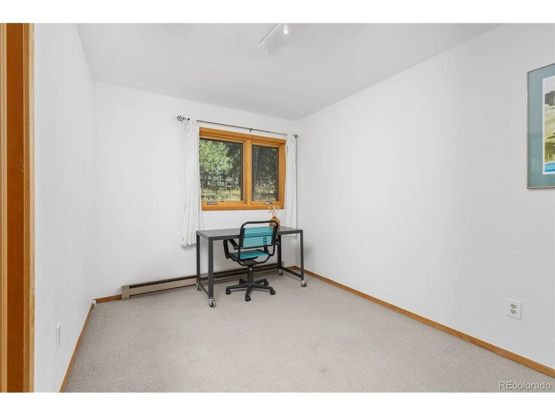 Photo of 84 Albert Dr