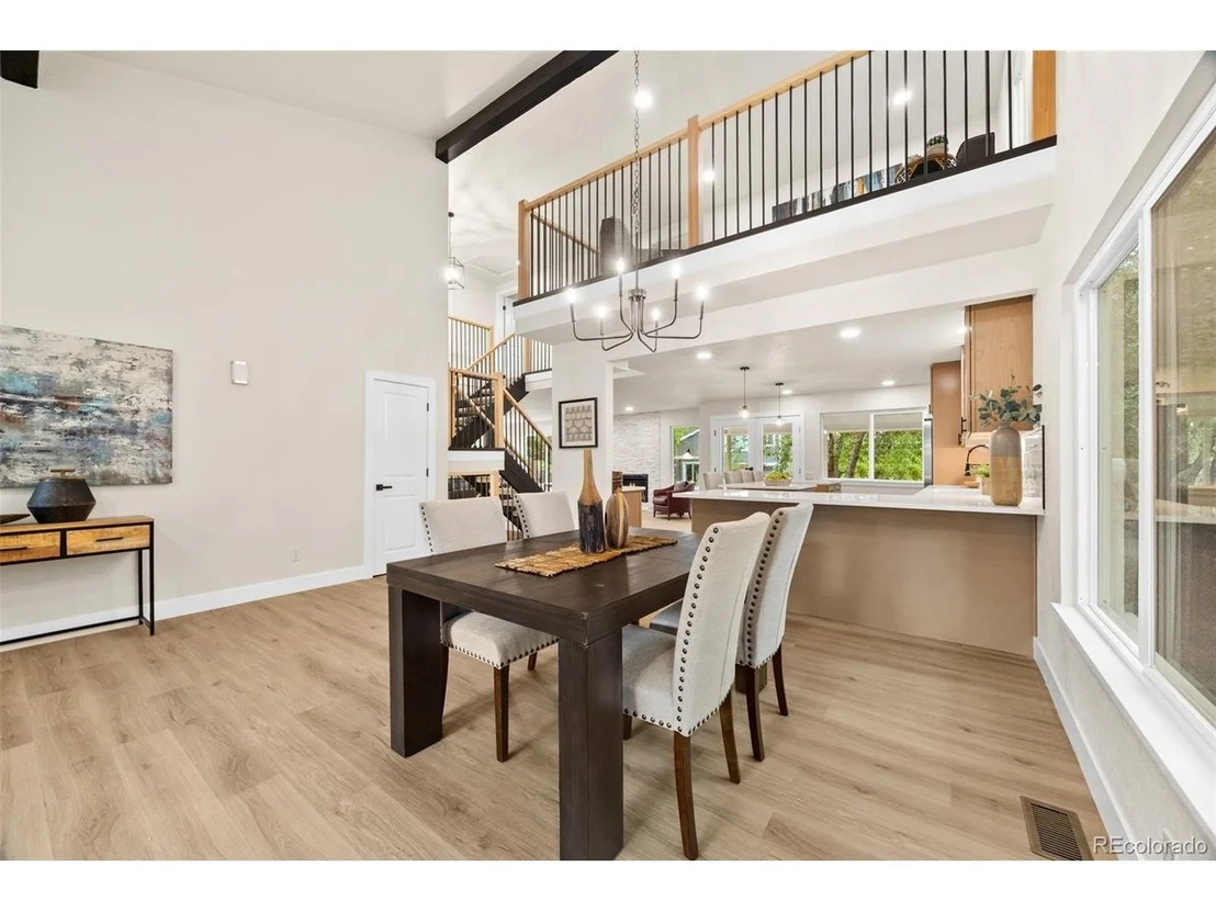 Photo of 8162 Field Cir