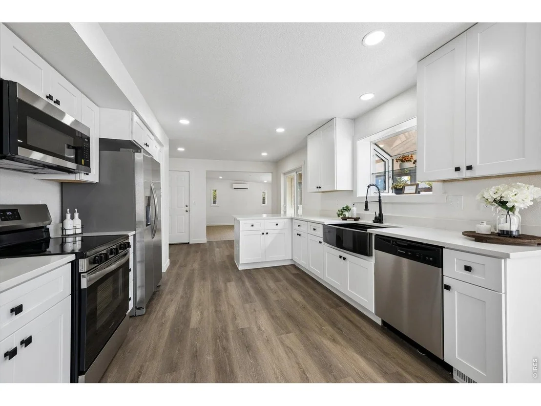 Photo of 2731 W 134th Cir