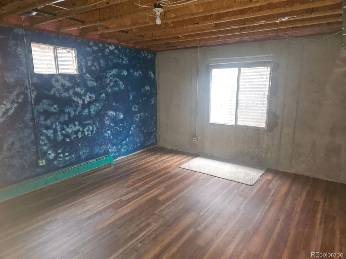 Photo of 2535 55th Ave