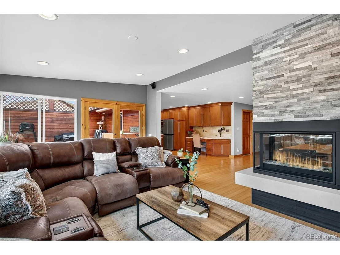 Photo of 7908 Beverly Blvd