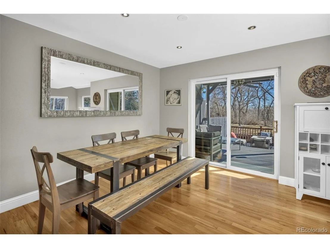 Photo of 72 Mineola Ct
