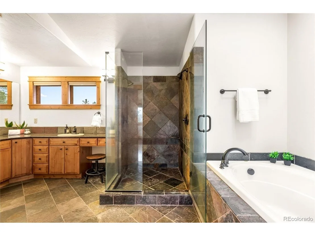 Photo of 229 Mohawk Trl