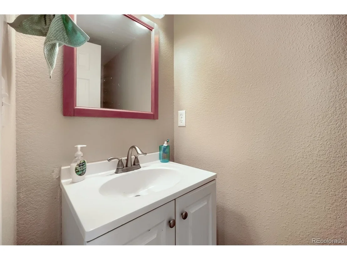 Photo of 8746 Cloverleaf Cir