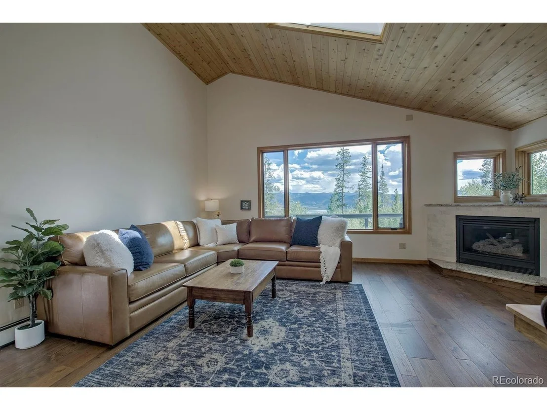 Photo of 102 Thimbleberry Way