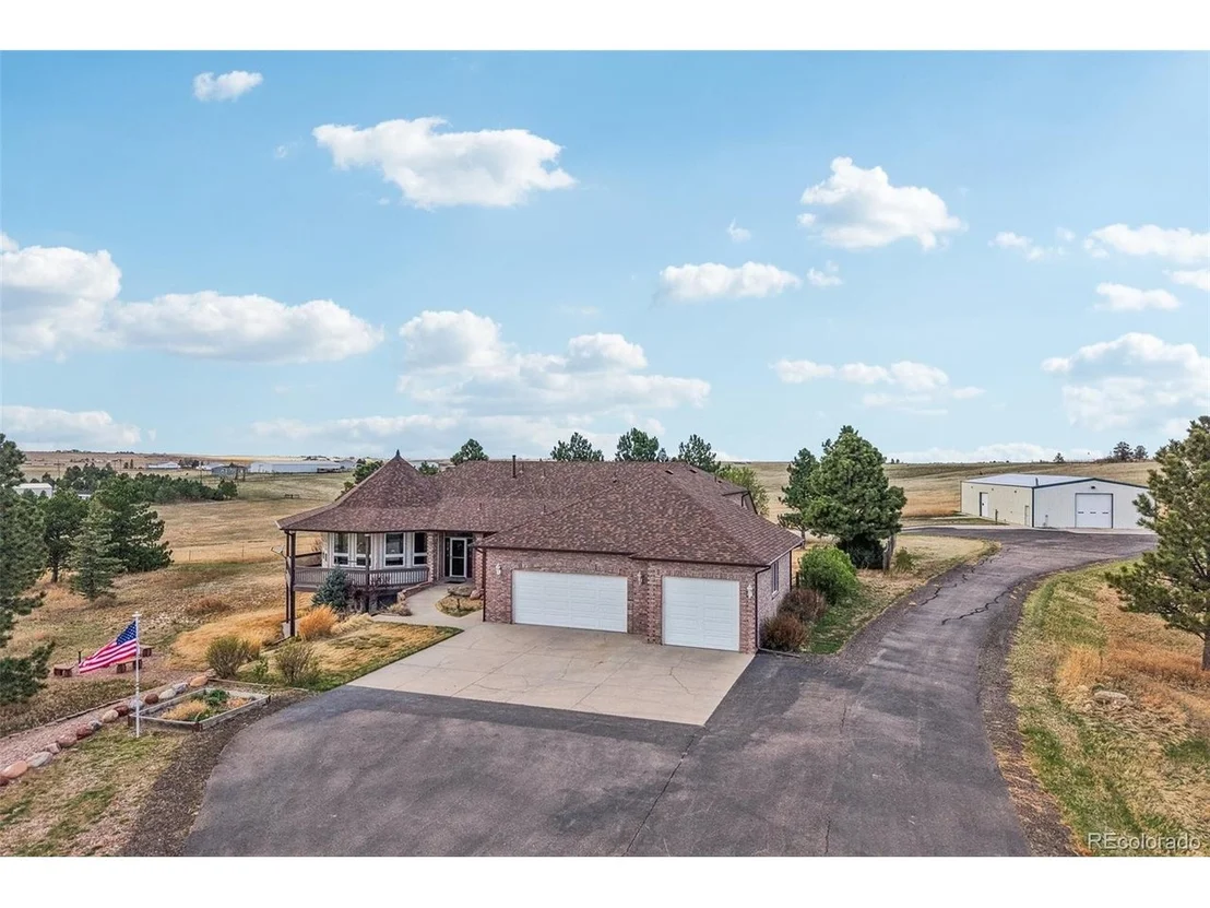 Photo of 2981 Rock Cir