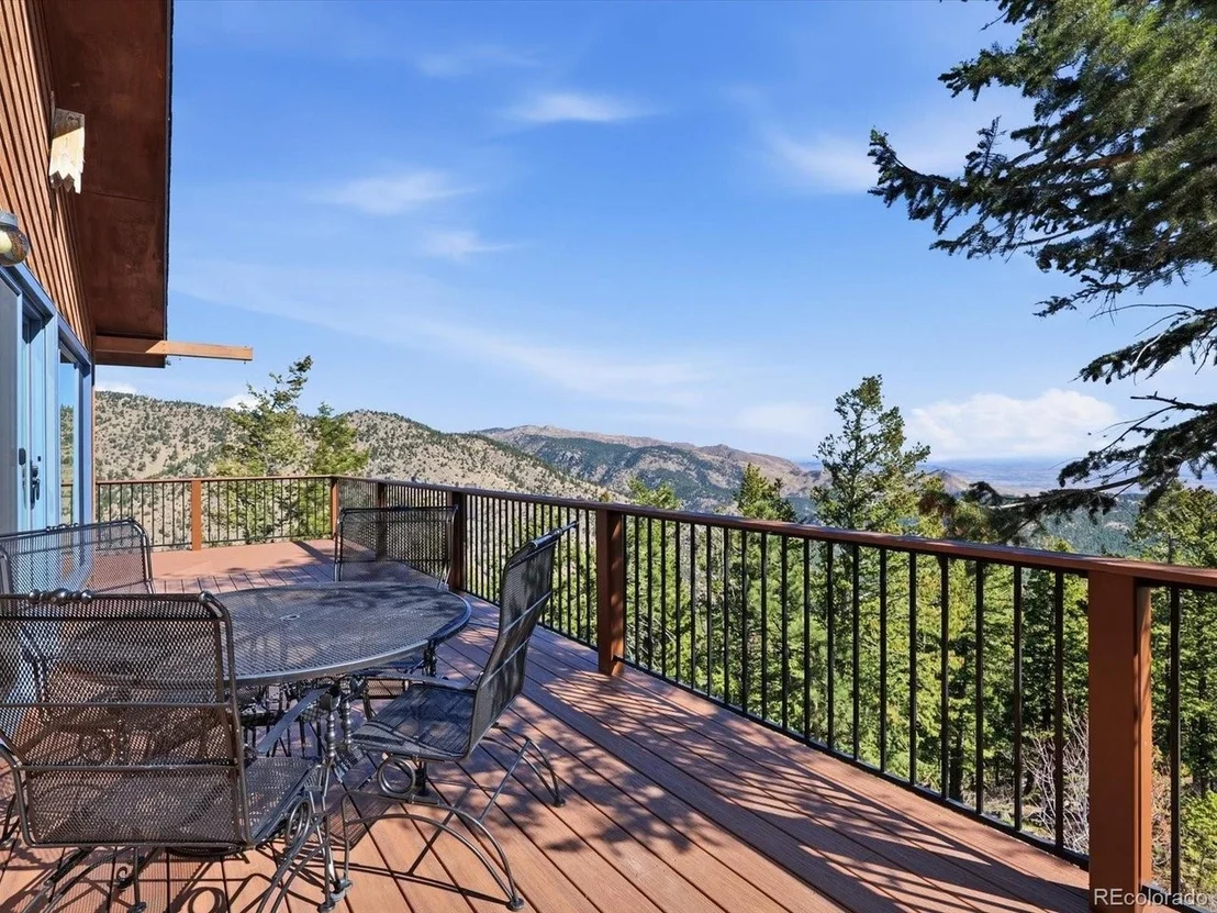 Photo of 345 Deer Trail Cir