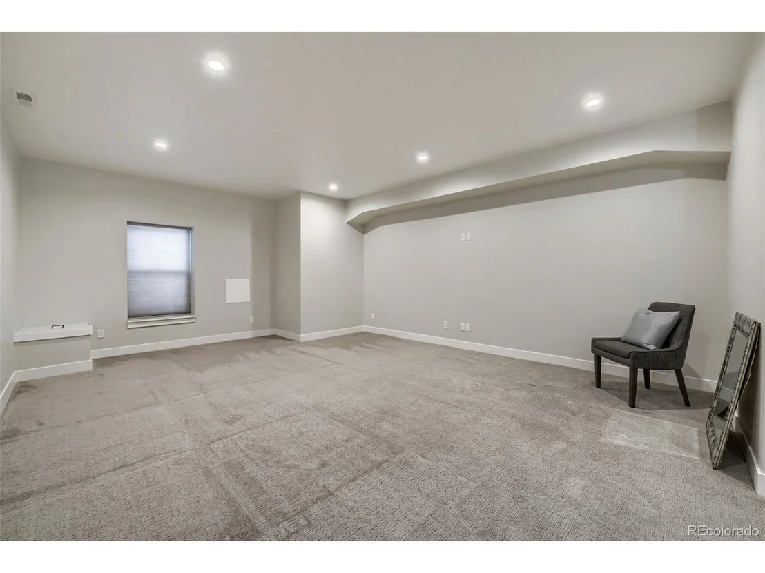 Photo of 3246 N Speer Blvd