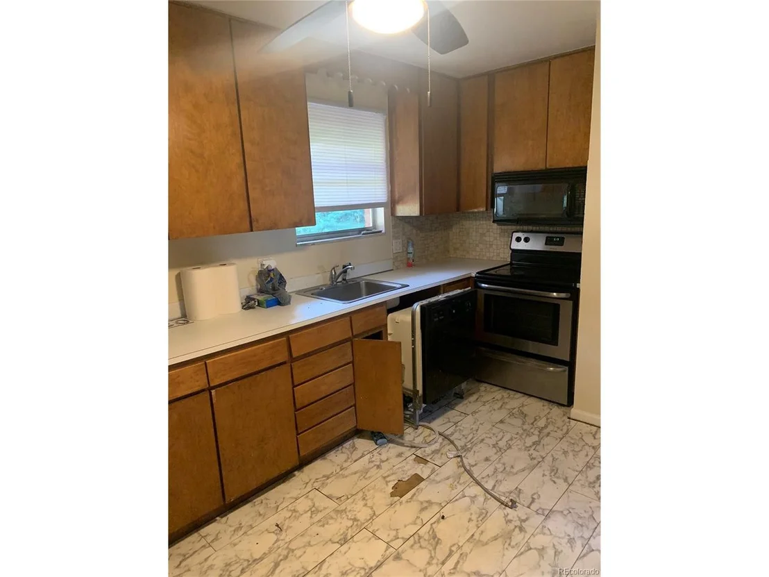 Photo of 1420 Phillips Dr