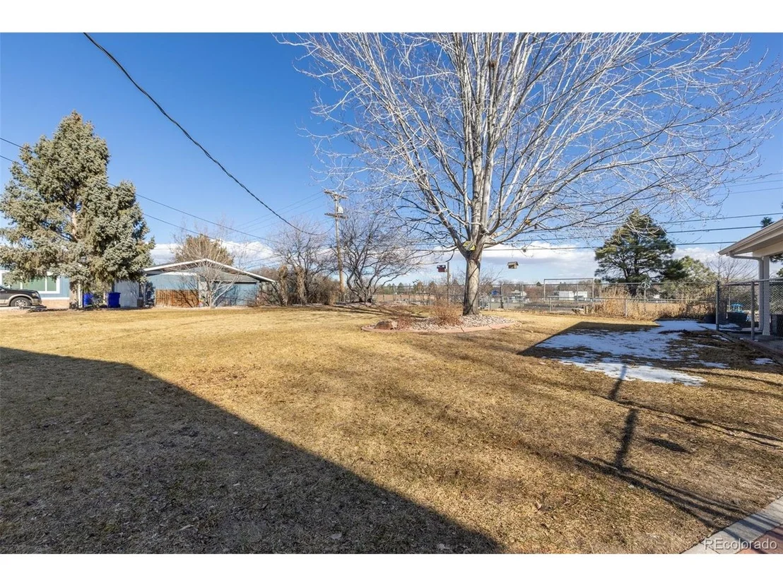 Photo of 2318 Sunset Ln