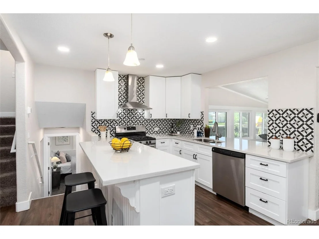 Photo of 8775 Lamar Dr
