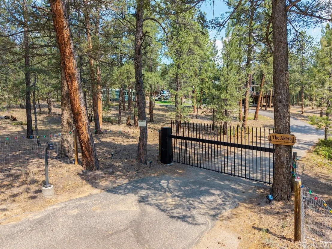 Photo of 1734 Mount Evans Blvd