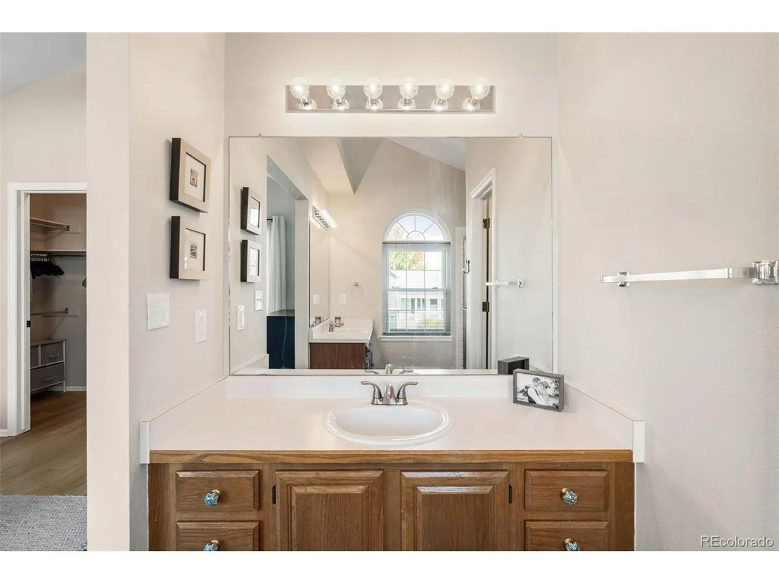 Photo of 8428 Tabor Cir