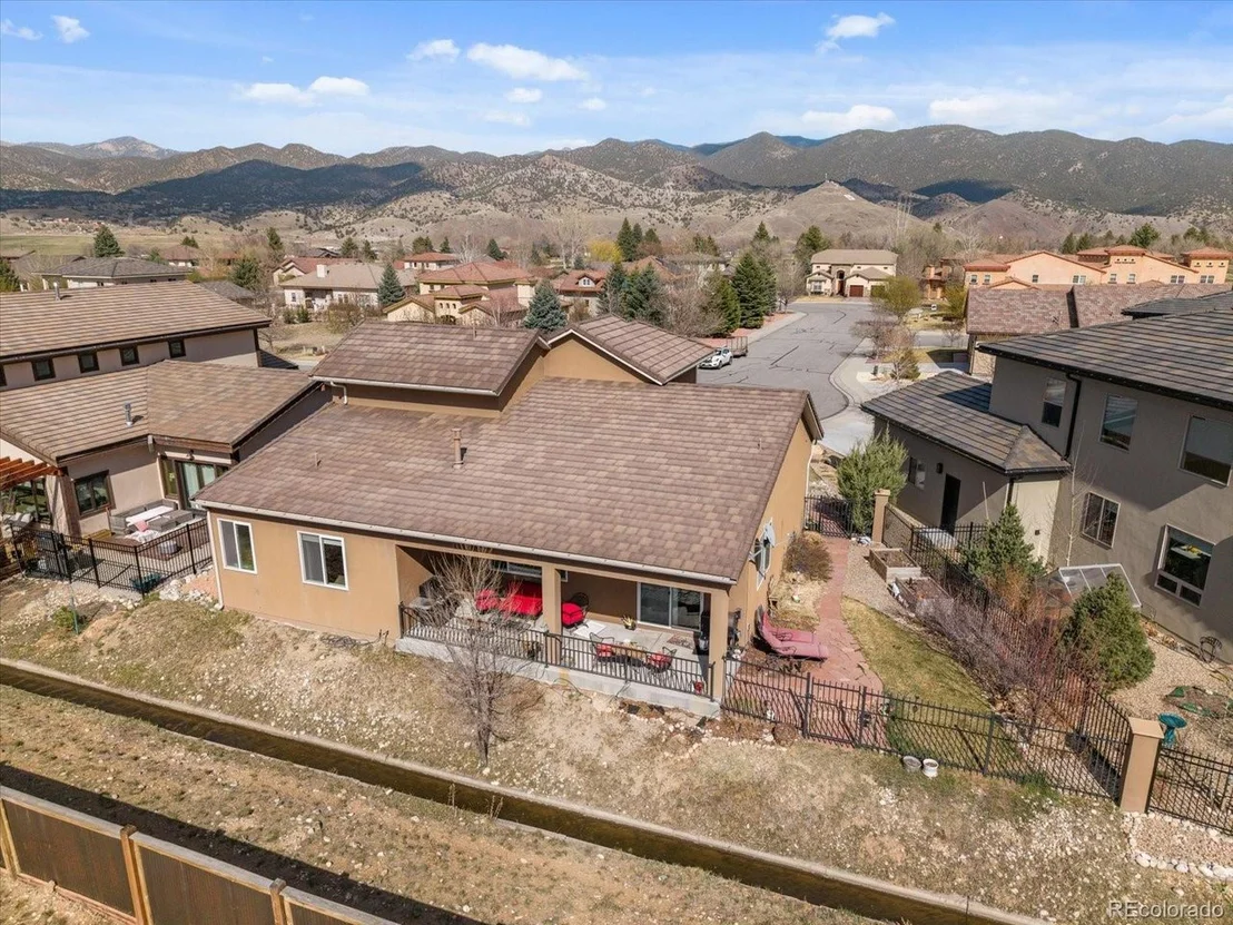 Photo of 210 Cottonwood Cir