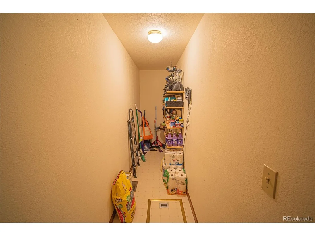 Photo of 172 Robert Dr