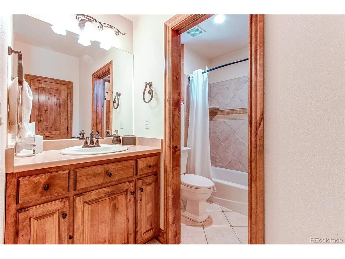 Photo of 17330 Lamplight Dr