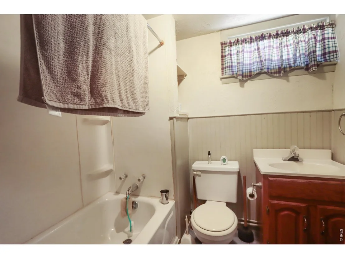 Photo of 914 N Carson St