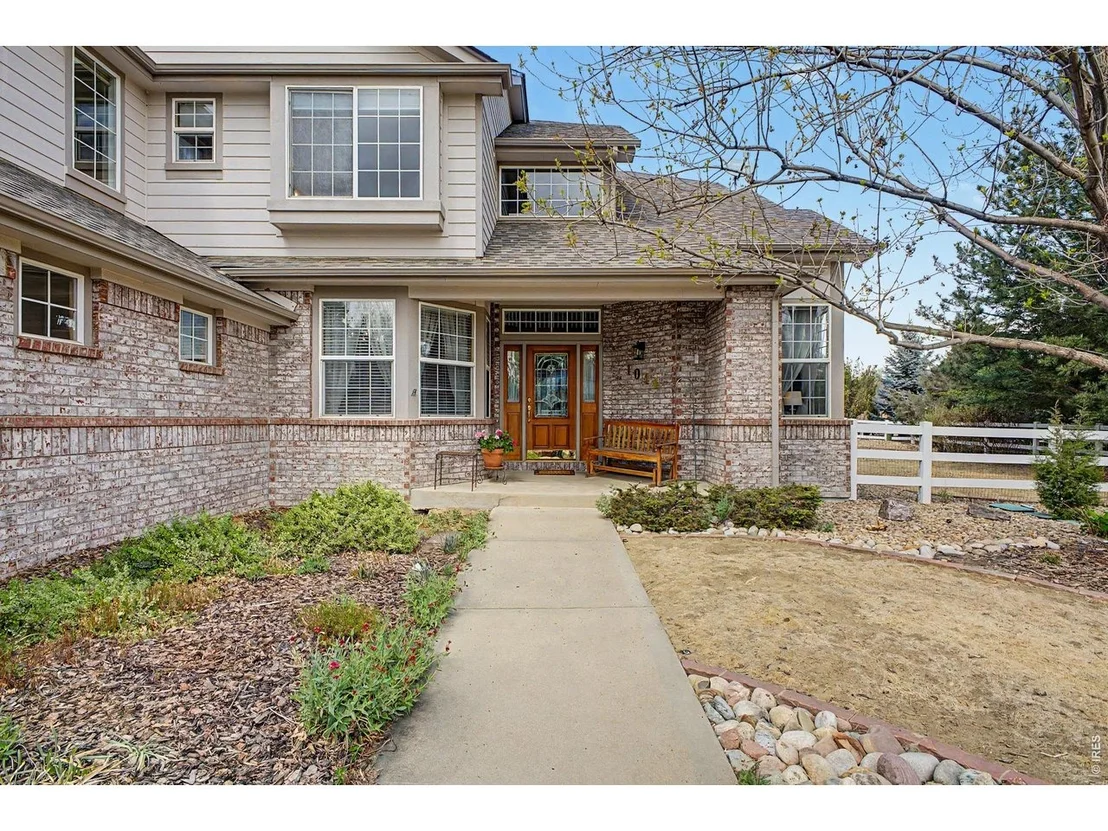 Photo of 1044 Willow Creek Cir