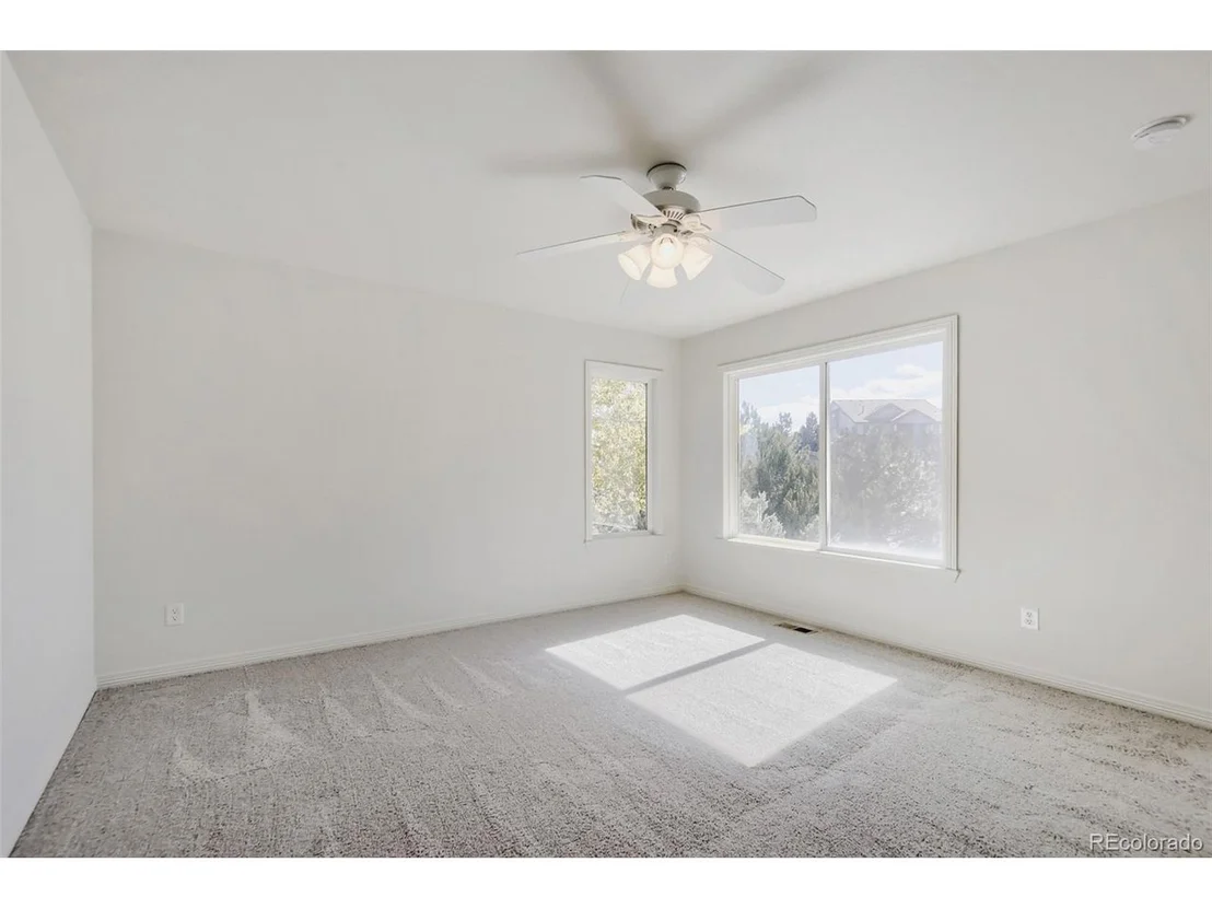 Photo of 796 Ridgemont Cir