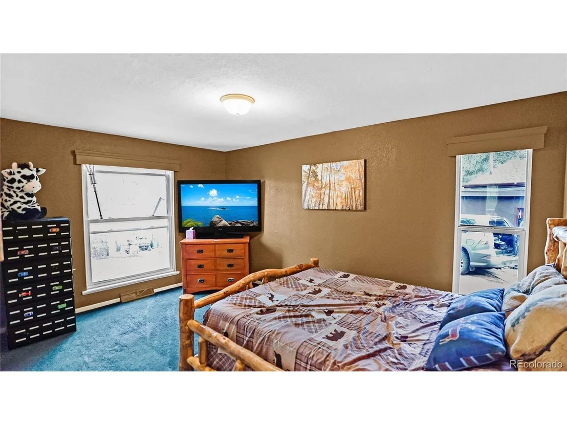Photo of 67 Holdup St