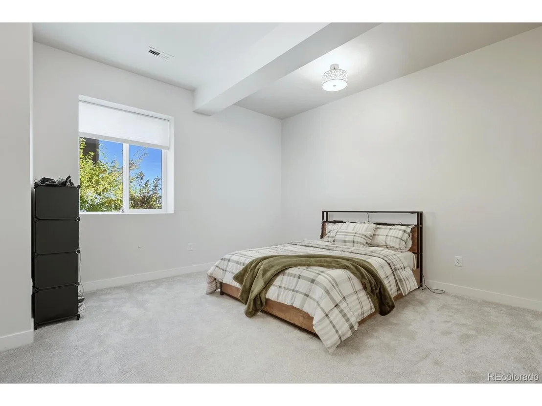 Photo of 10718 Bluffside Dr