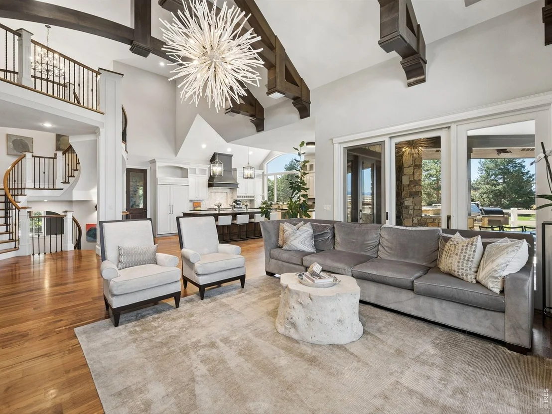 Photo of 15478 Mountain View Cir