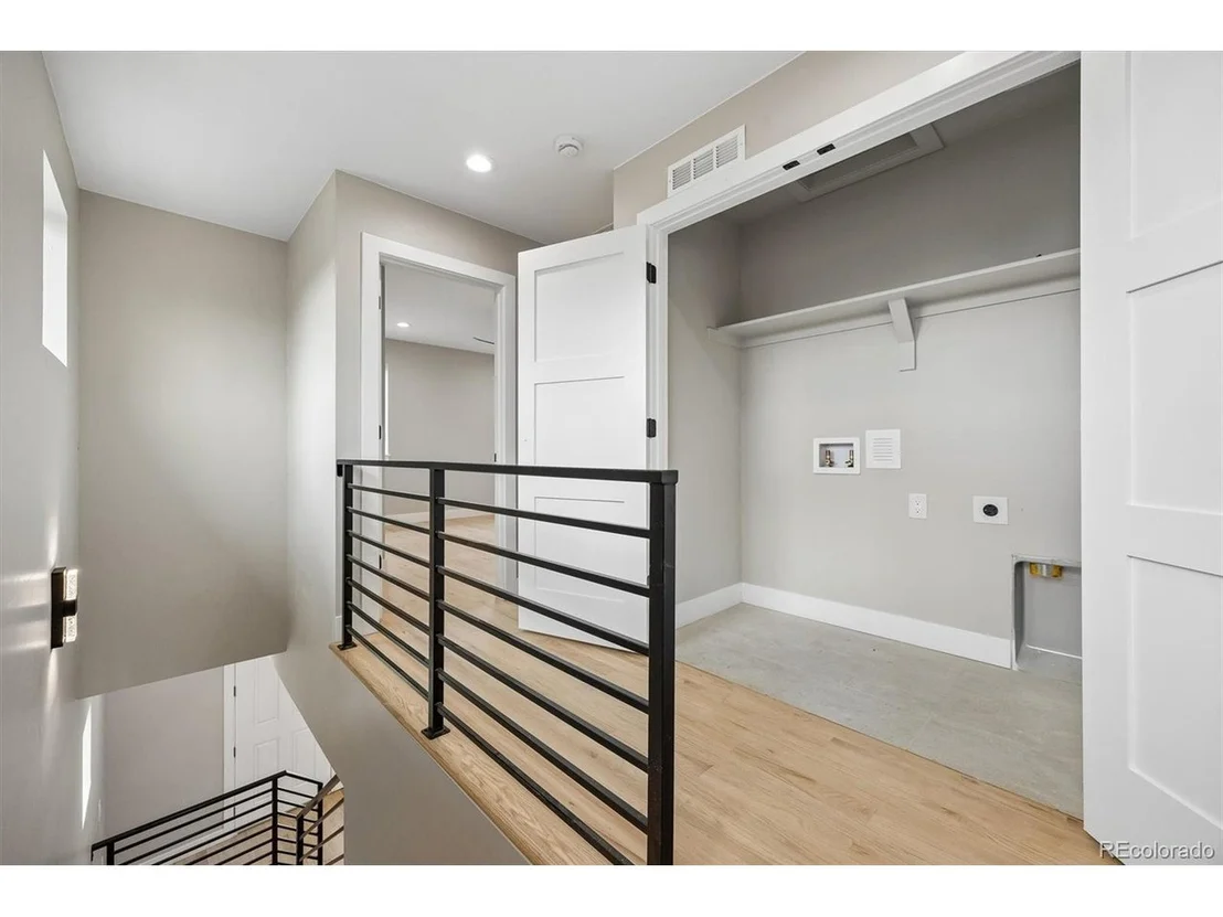 Photo of 3831 W 3rd Ave