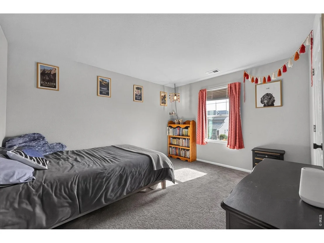 Photo of 5287 Alberta Falls St