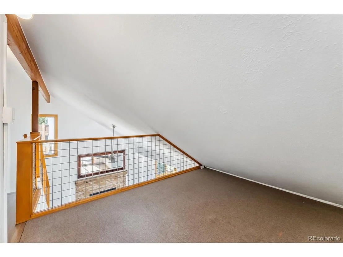 Photo of 475 Vail Cir