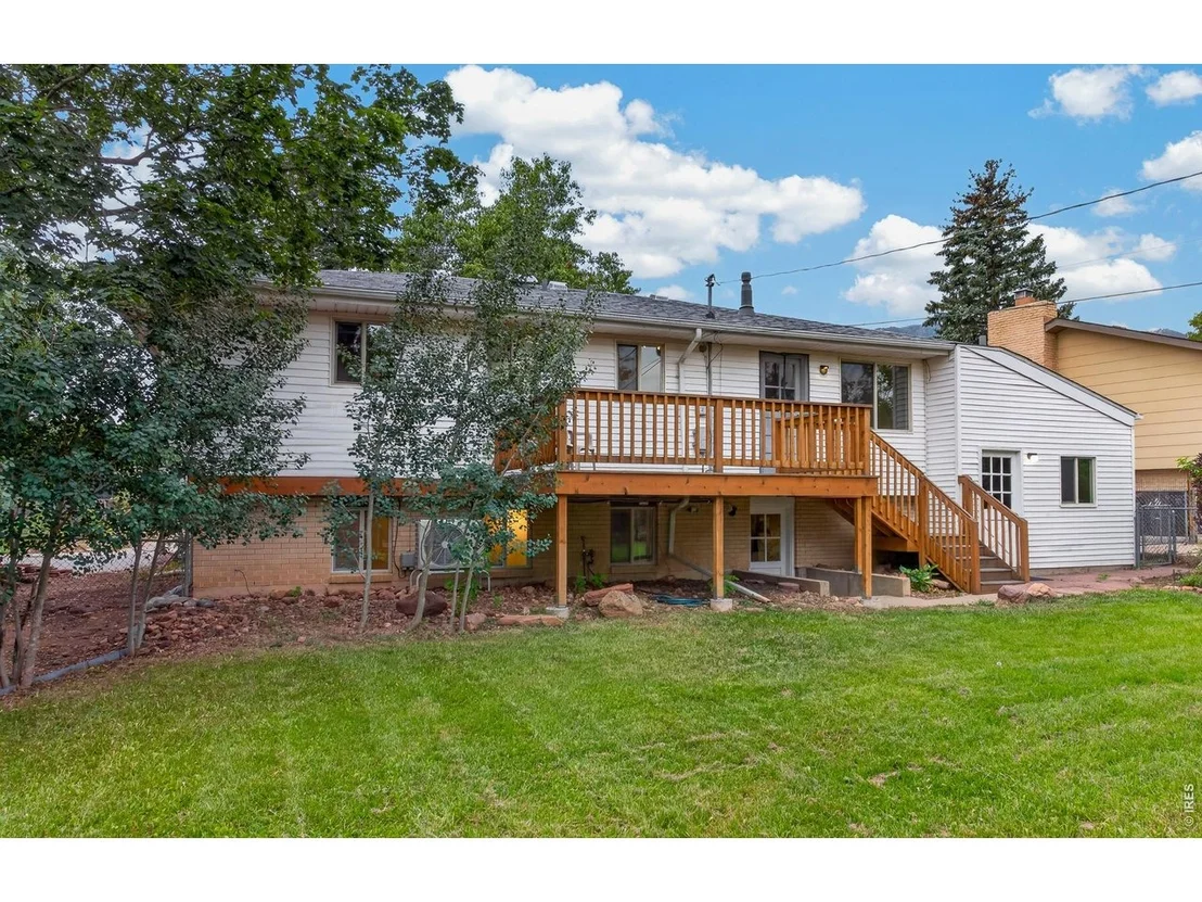 Photo of 3735 Emerson Ave