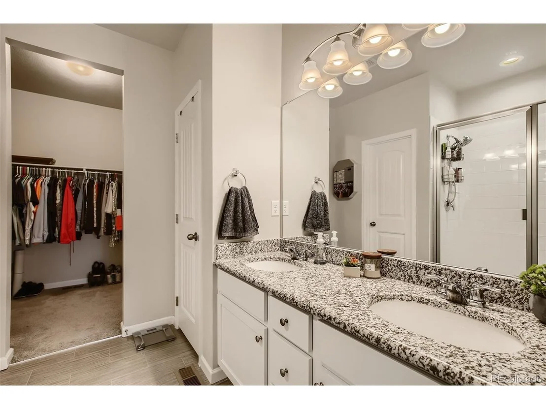 Photo of 1203 Sherman Dr