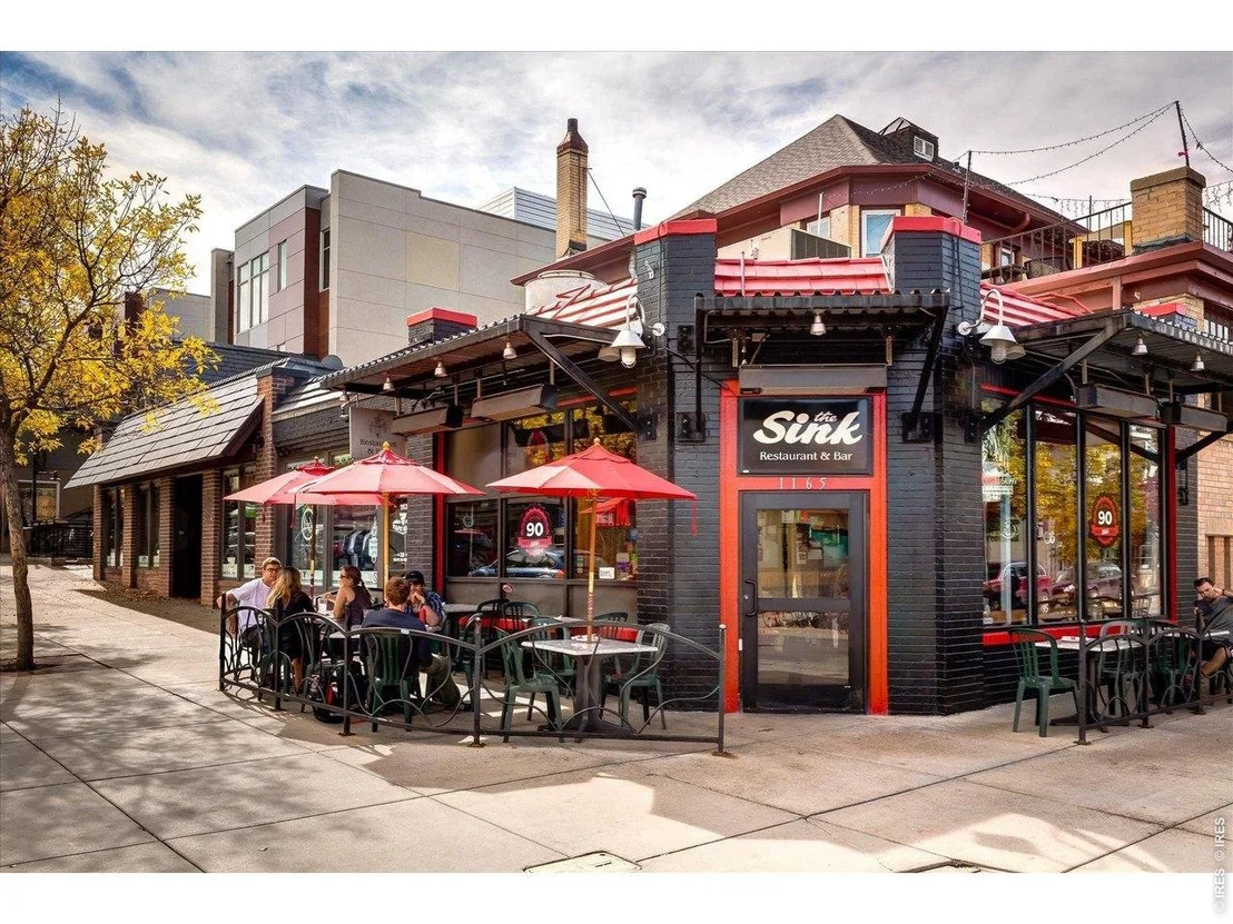 Photo of Unit 203 at 850 20th St