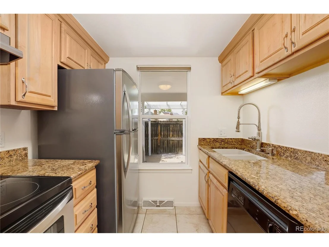 Photo of 8760 Independence Way