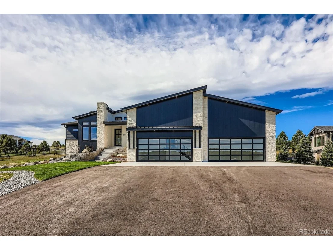Photo of 3826 Pinehurst Cir