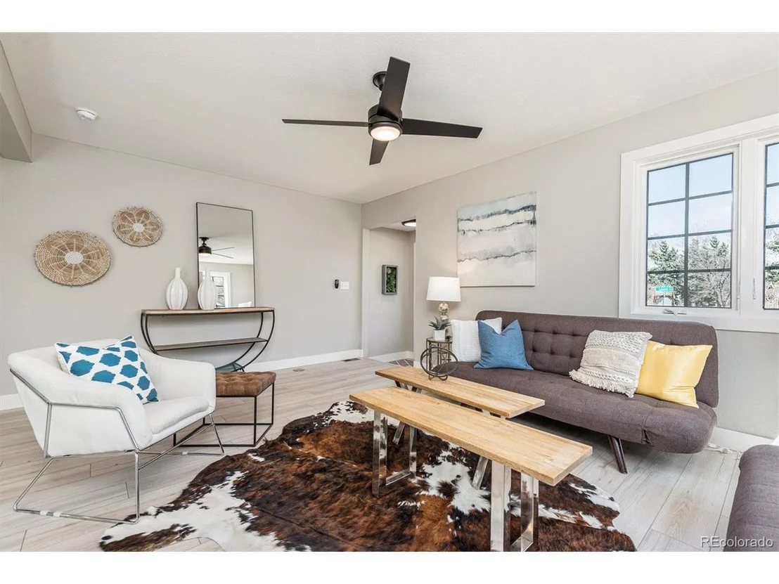 Photo of 3343 Lowell Blvd