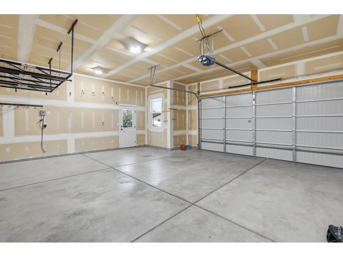 Photo of 347 Linden Oaks Dr