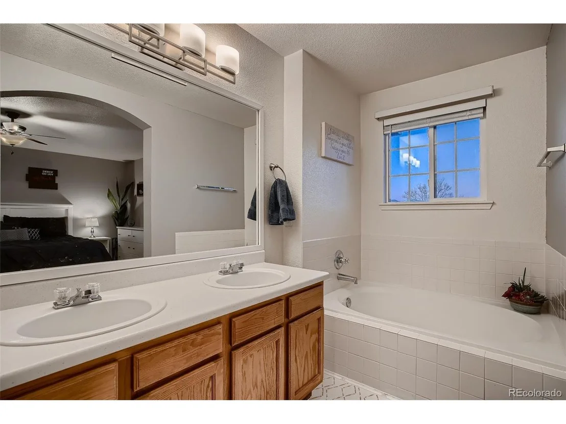 Photo of 9645 Lansing Cir