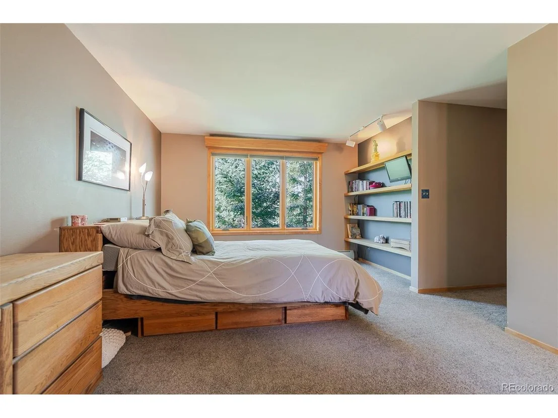 Photo of 1375 Nova Rd