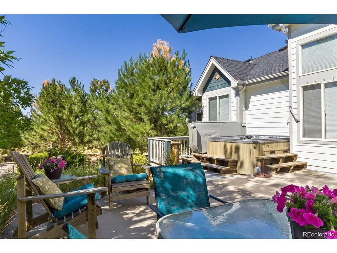 Photo of 935 Green Gables Cir Ct