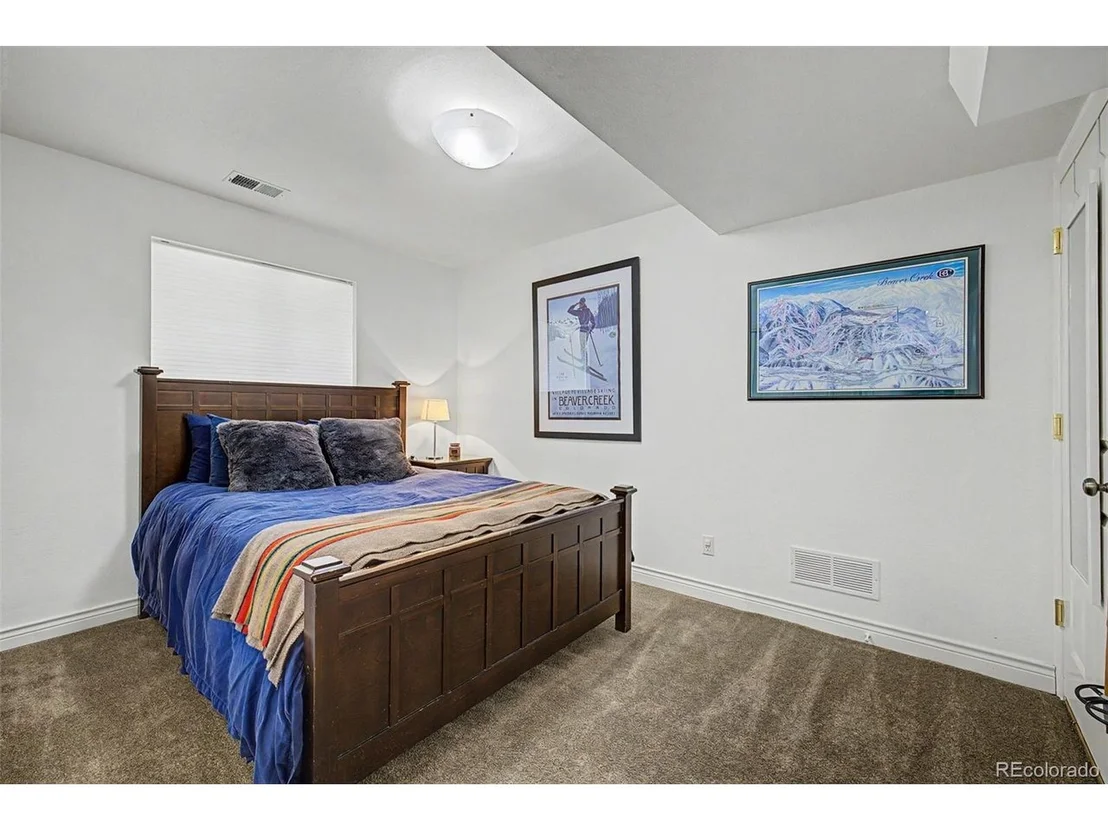 Photo of 1284 Elder Ave