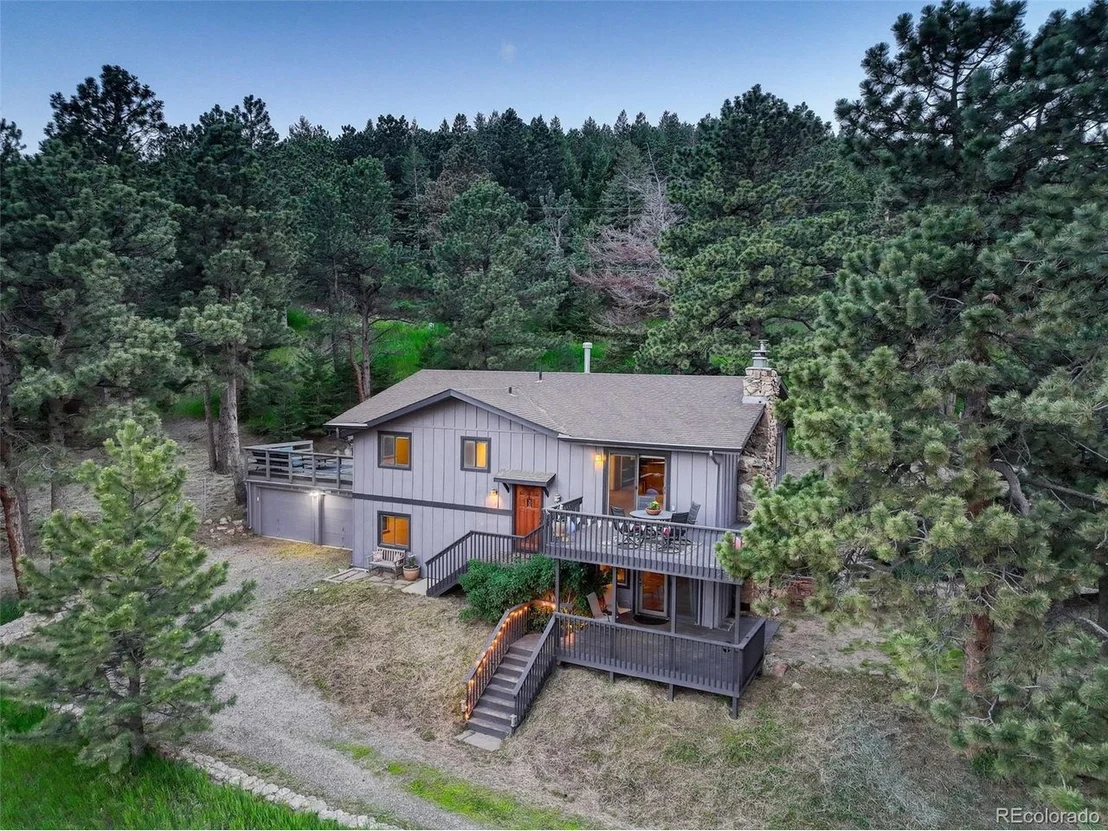 Photo of 586 Brook Rd